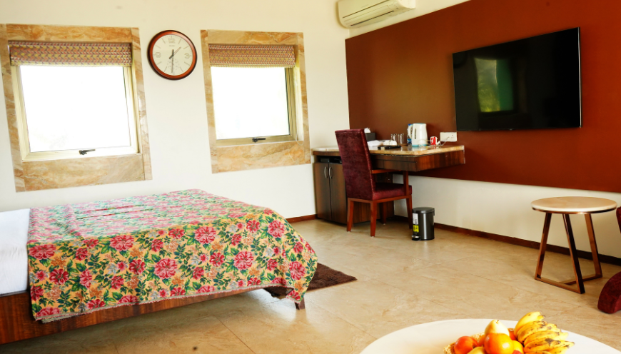 executive-rooms-in-devbagh