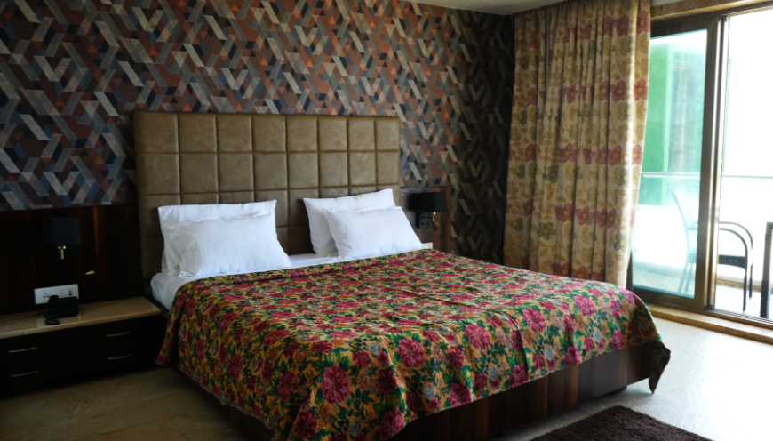 rooms-in-devbagh